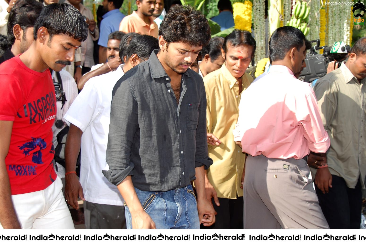 Actor Vijay Rare Photos with Asin while shooting and also On the Screen Set 3