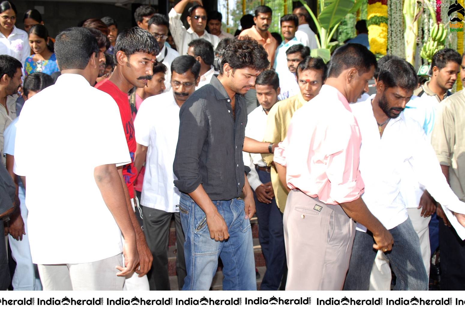Actor Vijay Rare Photos with Asin while shooting and also On the Screen Set 3