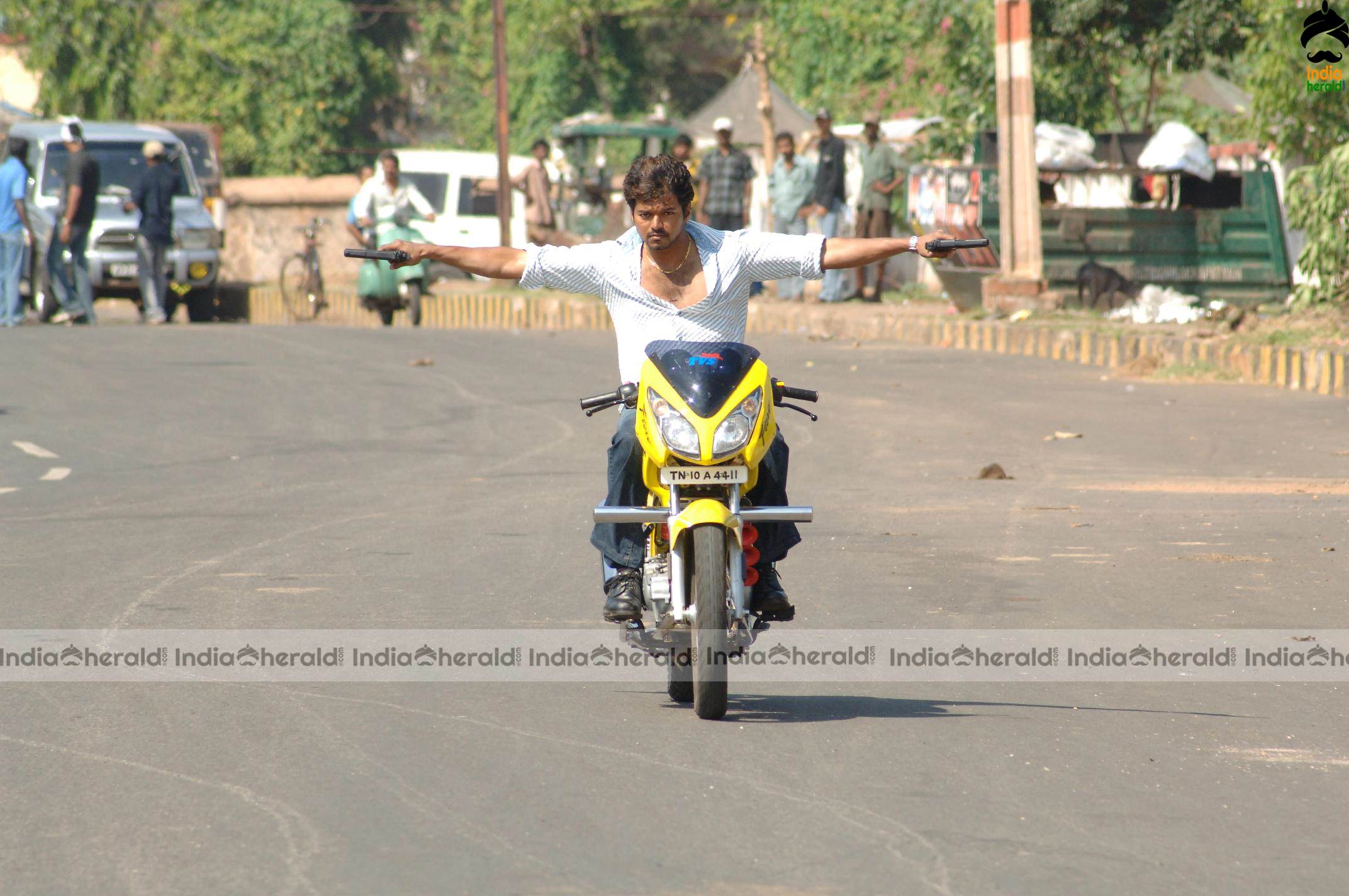 Actor Vijay Rare Photos with Hot Trisha from 2006 movie Aathi Set 3