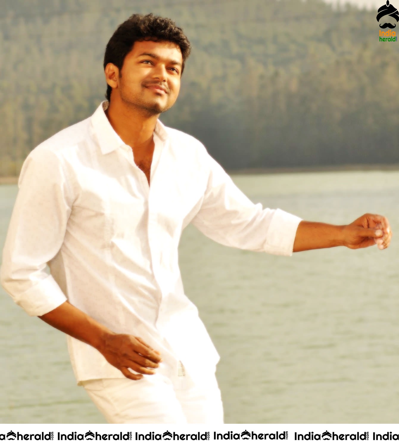 Actor Vijay Rare Stills from Suraa Movie