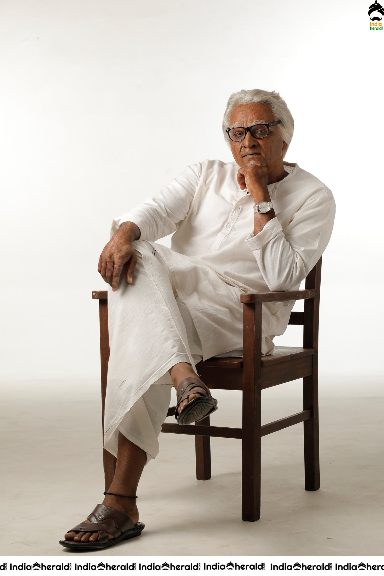 Actor Vijay Sethupathy Photos in a Old Man Getup