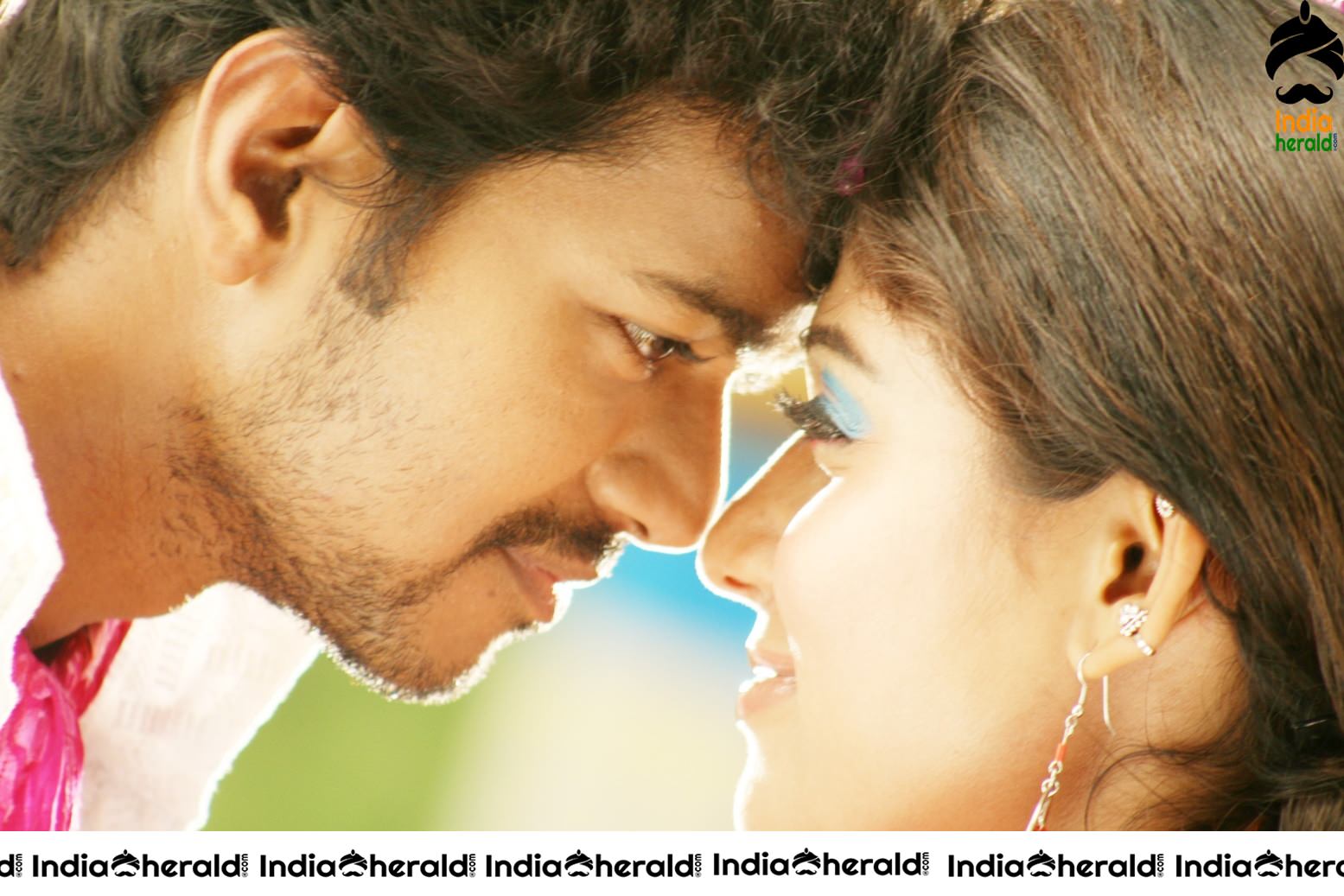 Actor Vijay Unseen Photos with Hot Nayantara from Villu movie Set 5