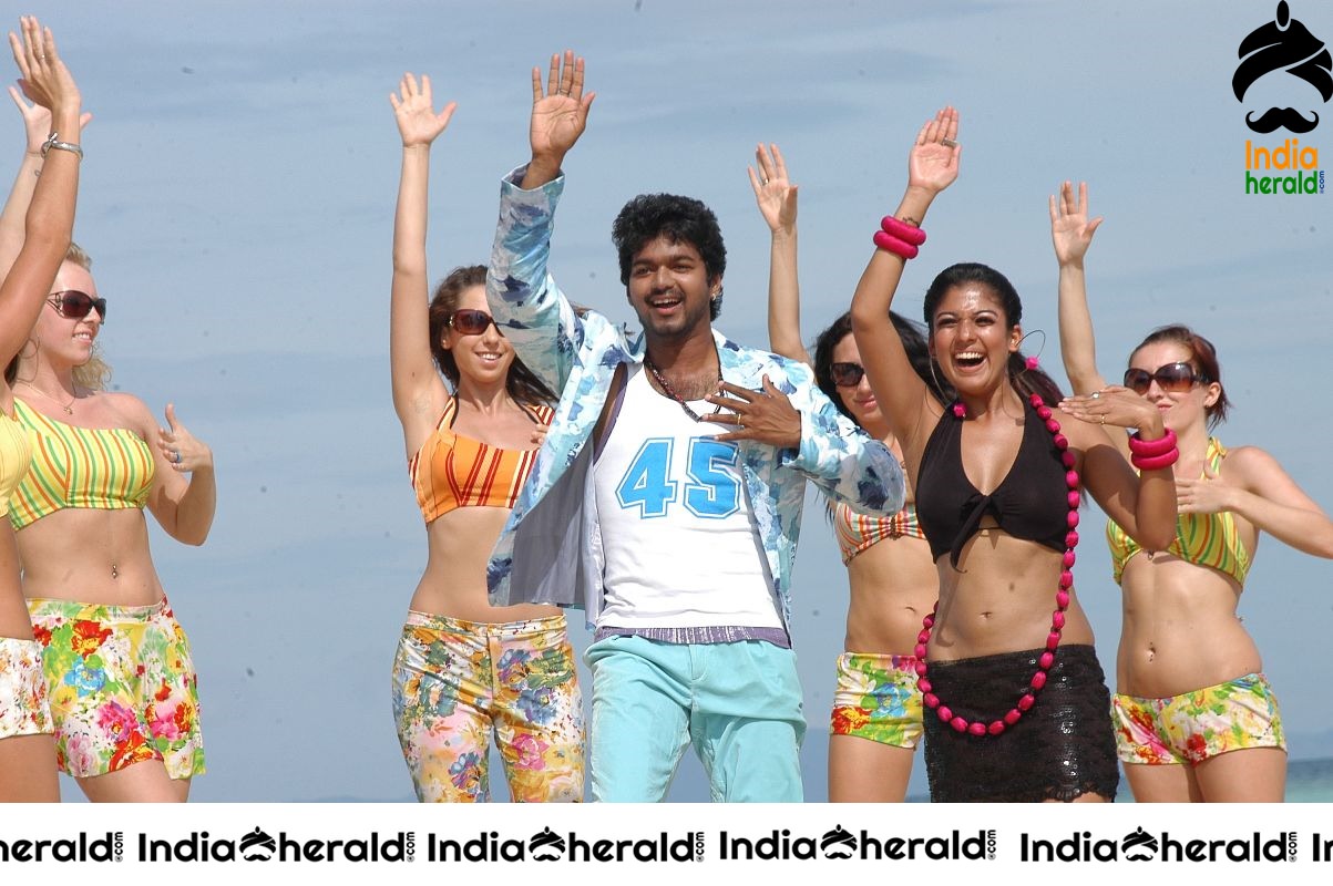 Actor Vijay Unseen Photos with Hot Nayantara from Villu movie Set 5