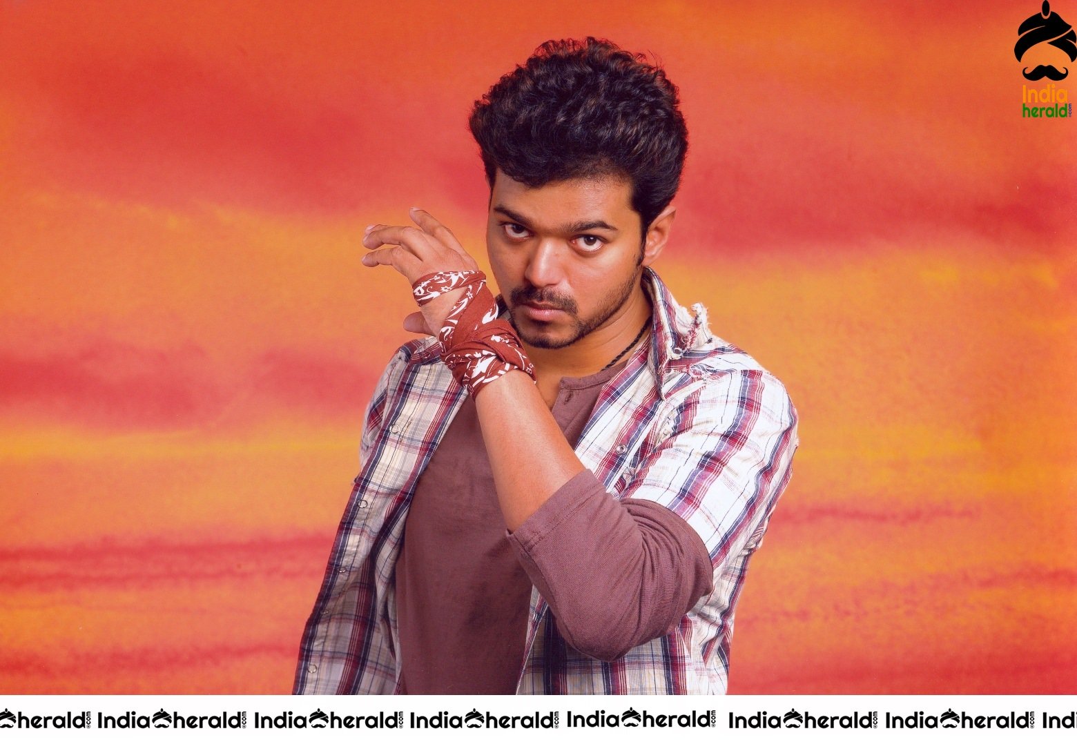 Actor Vijay Unseen Photoshoot Session for Pokkiri Movie Set 1