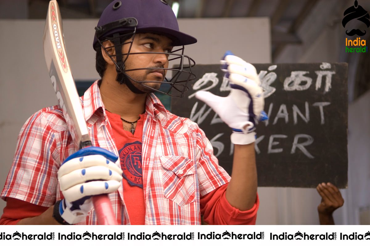 Actor Vijay Unseen Photoshoot Session for Pokkiri Movie Set 2