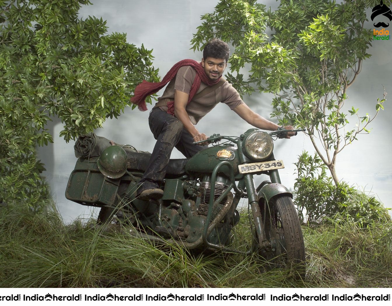 Actor Vijay Unseen Photoshoot Stills from Sachein Movie Set 1
