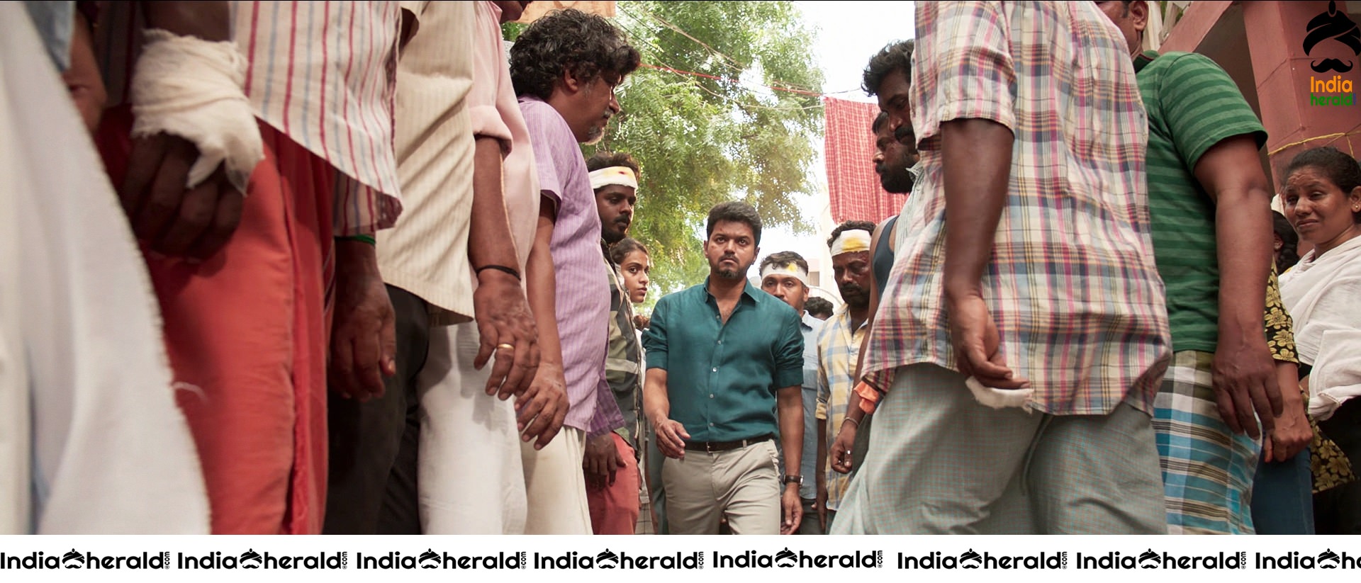 Actor Vijay Unseen Rare Photos from Sarkar Set 1