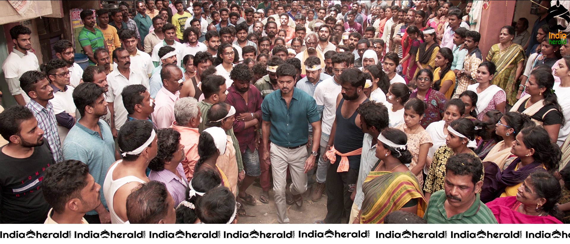 Actor Vijay Unseen Rare Photos from Sarkar Set 2