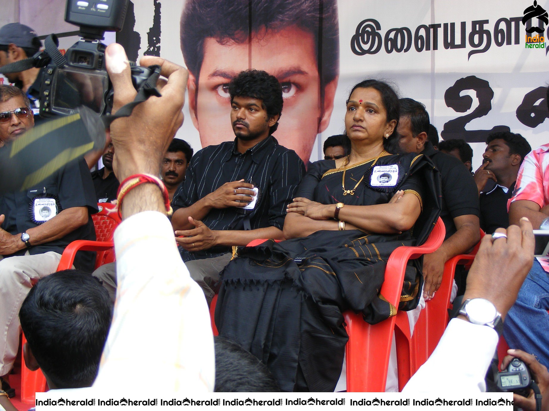 Actor Vijay with his wife while fasting for Eelam Tamils Set 1