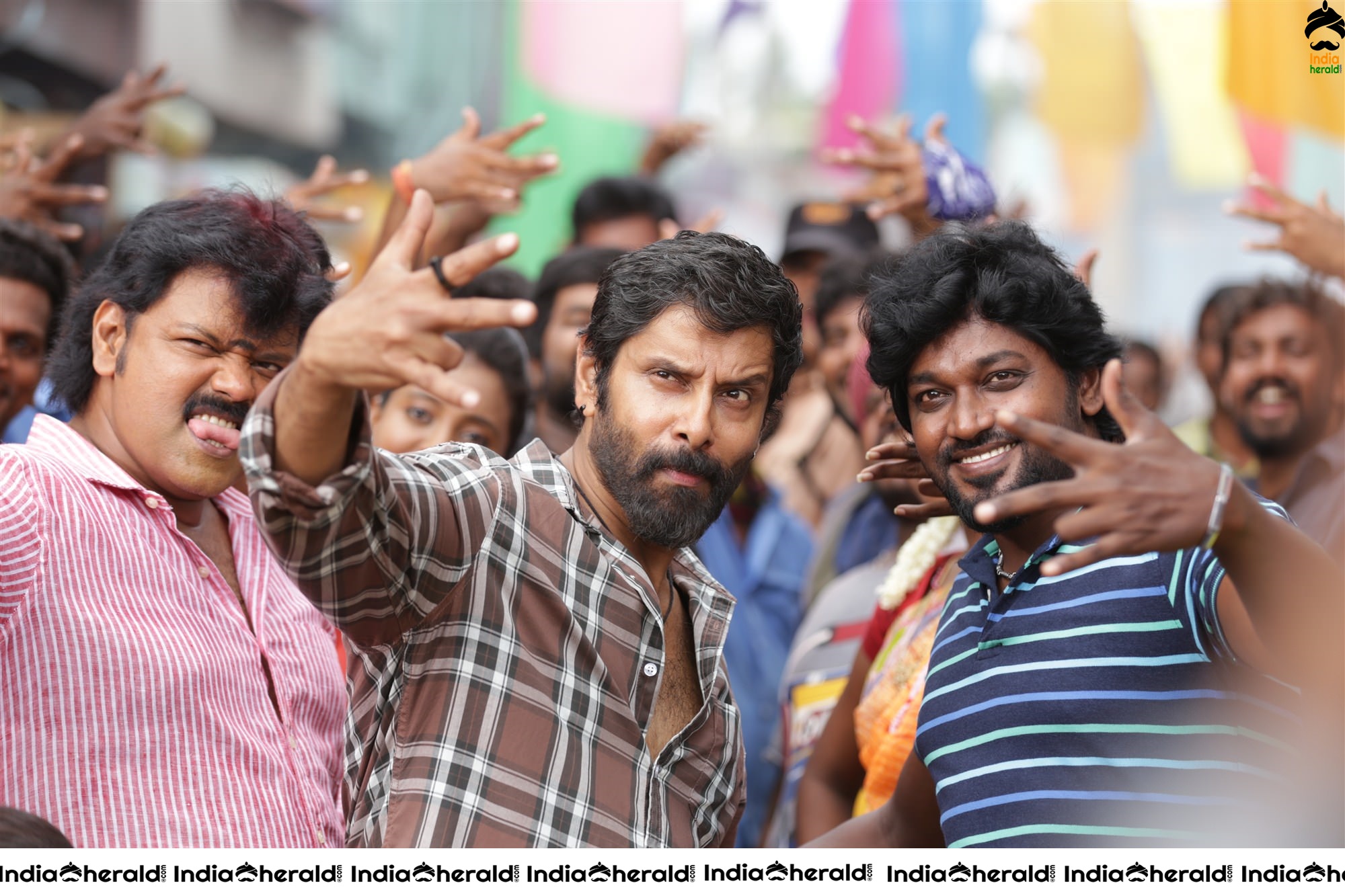 Actor Vikram Photos with Hot Tamanna from the movie Sketch Set 1