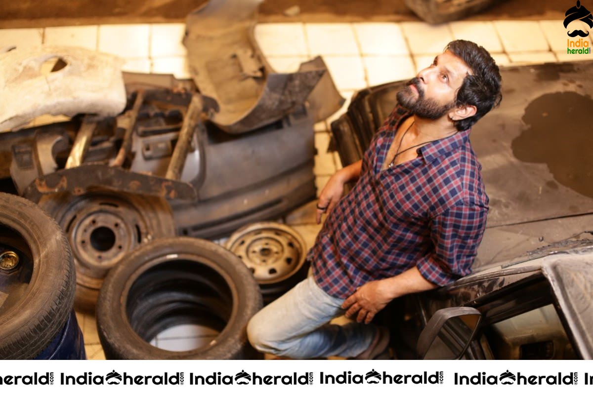 Actor Vikram Photos with Hot Tamanna from the movie Sketch Set 3