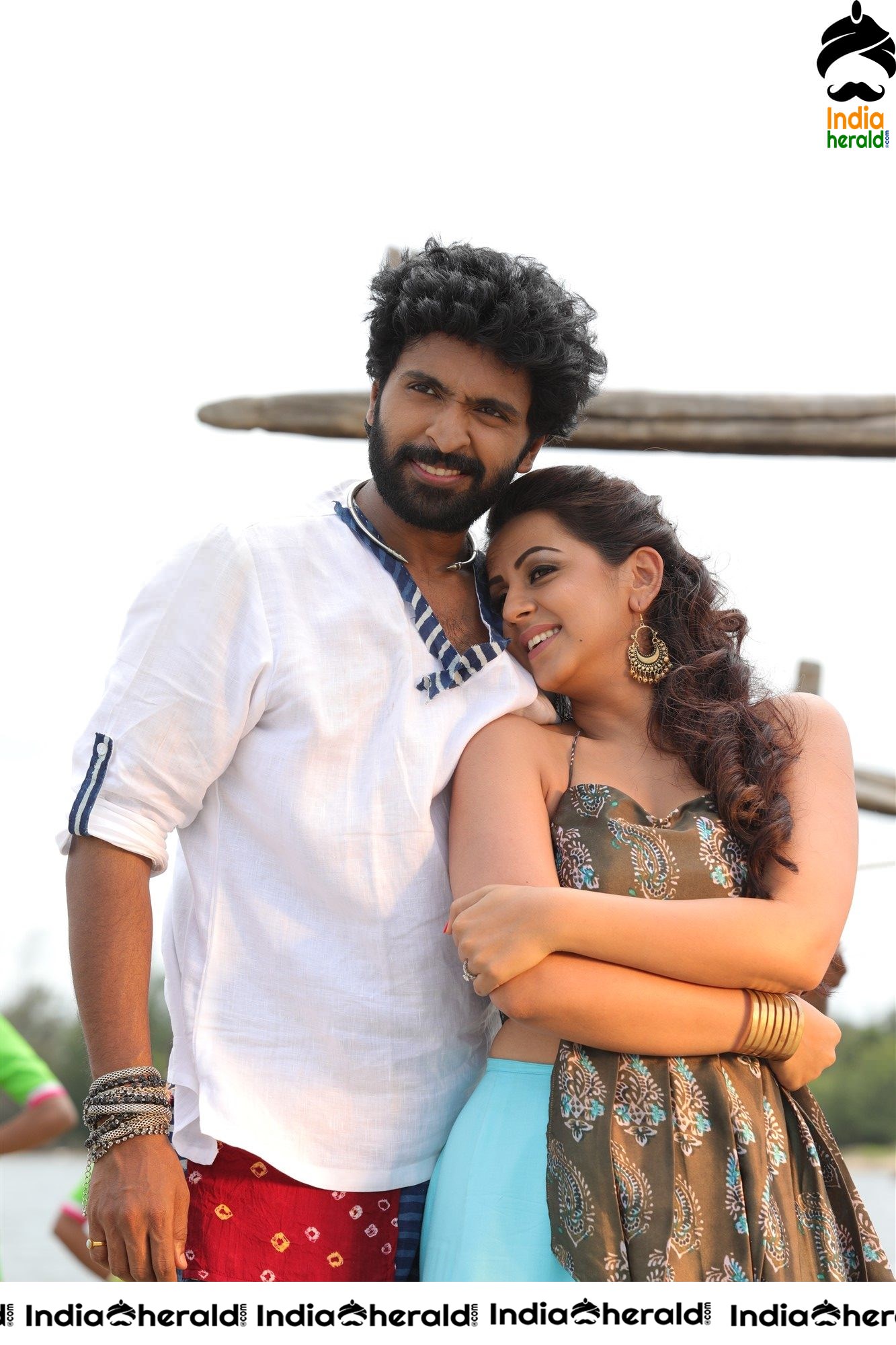 Actor Vikram Prabhu Latest Photos from his recent release Set 1