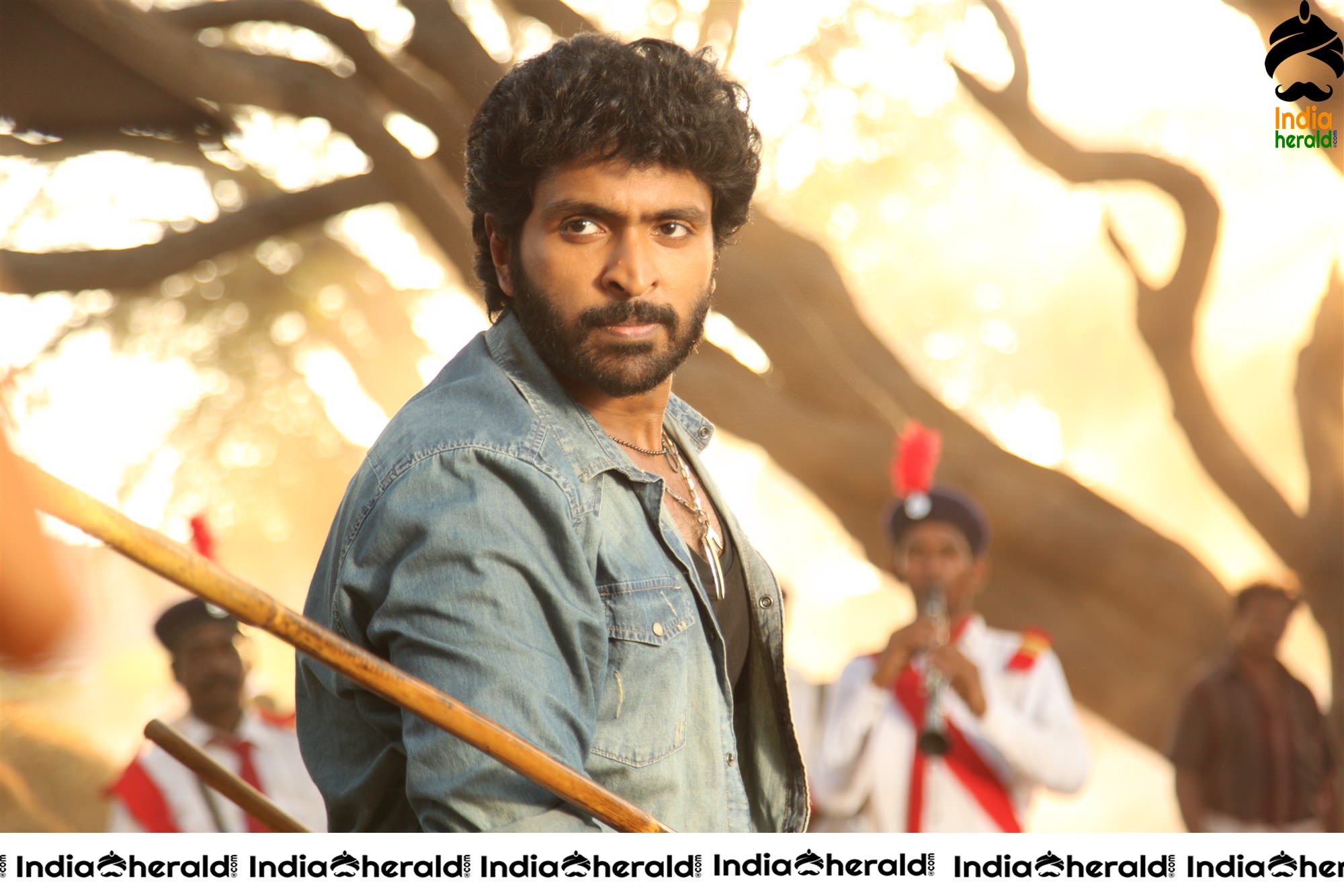 Actor Vikram Prabhu Latest Photos from his recent release Set 2