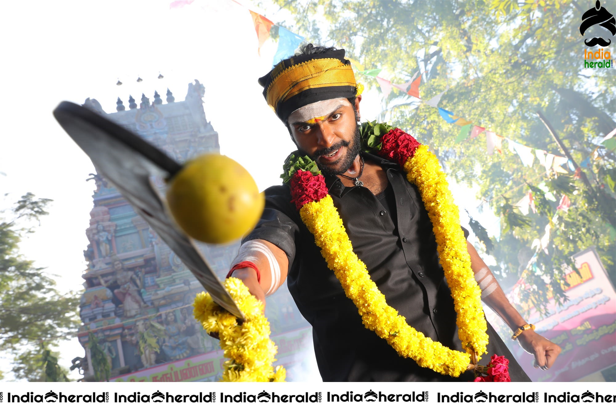 Actor Vikram Prabhu Latest Photos from his recent release Set 2