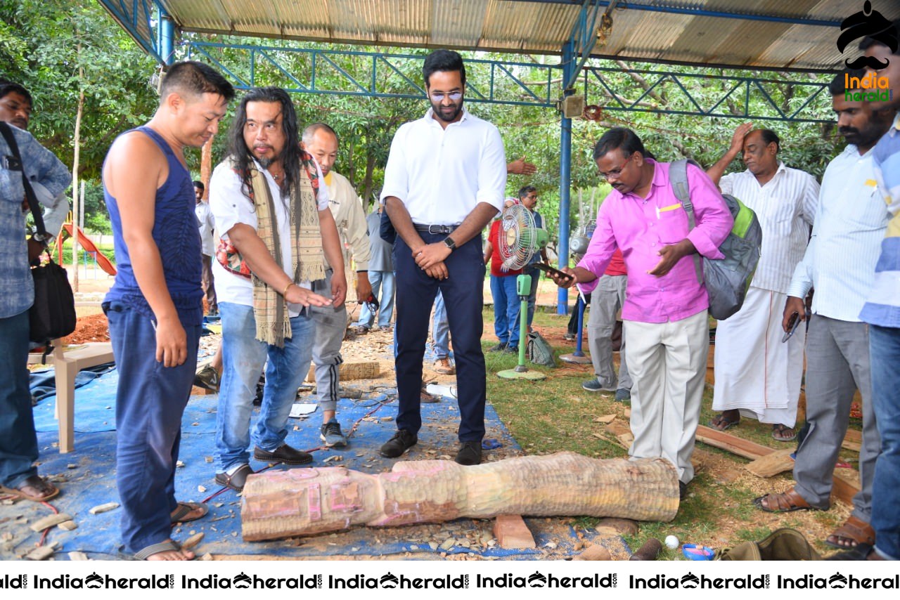 Actor Vishnu Manchu to host Indias 36 Celebrated Wood Carving Artists Live Work Set 1