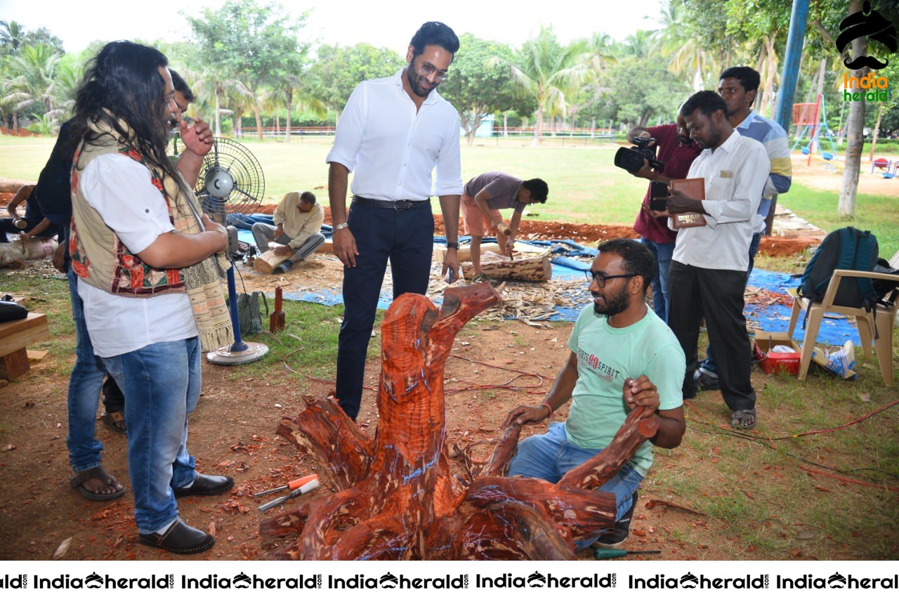 Actor Vishnu Manchu to host Indias 36 Celebrated Wood Carving Artists Live Work Set 2