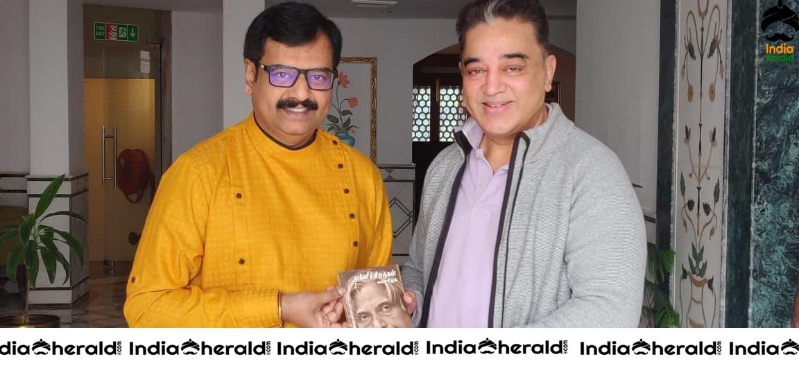 Actor Vivek gifts Dr Abdul Kalam Agni Siragugal Book to Kamal Haasan