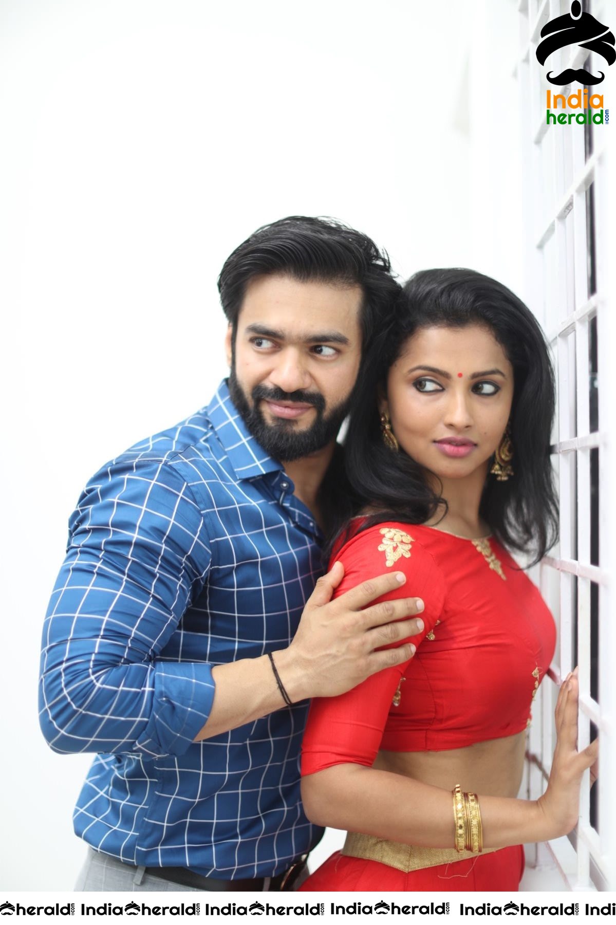 Actor Yogesh and other actors from IKK movie Set 2