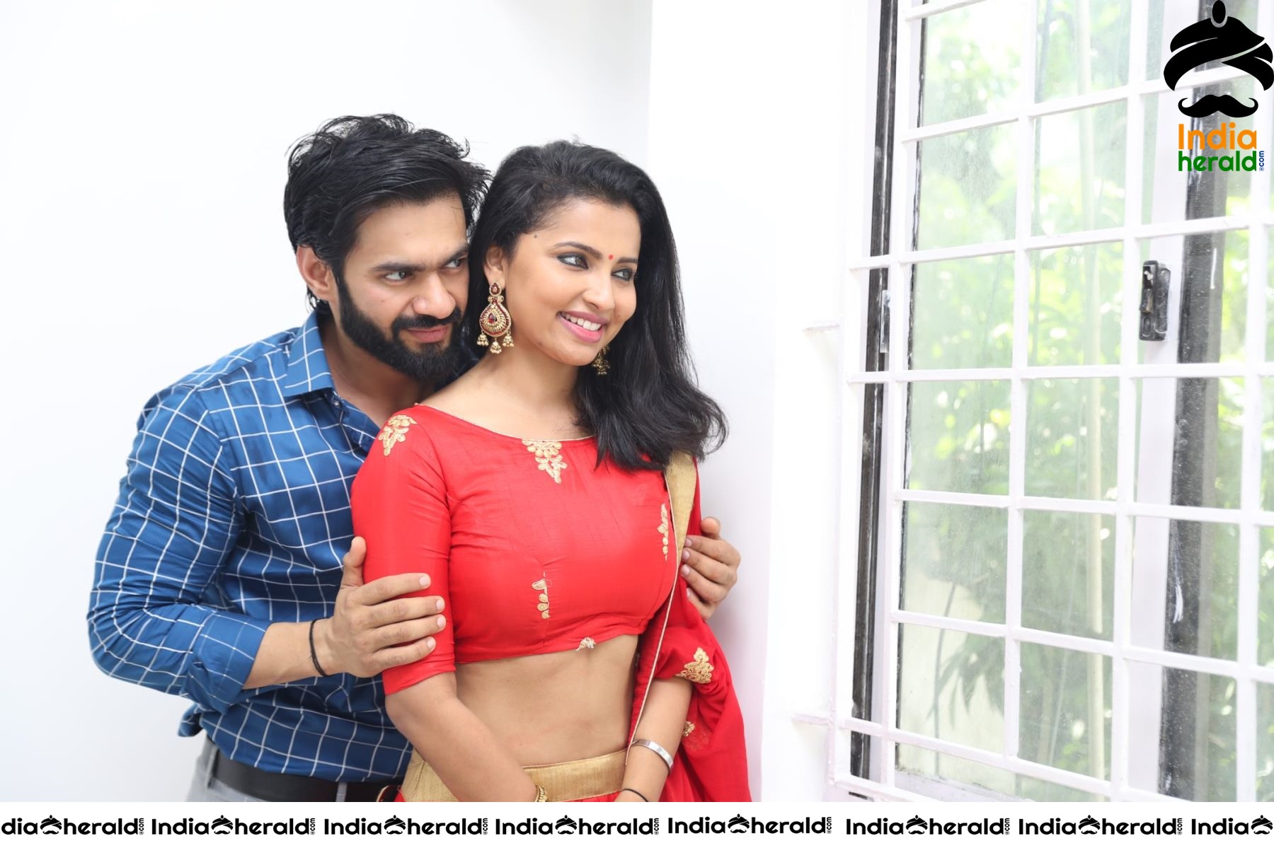 Actor Yogesh and other actors from IKK movie Set 2