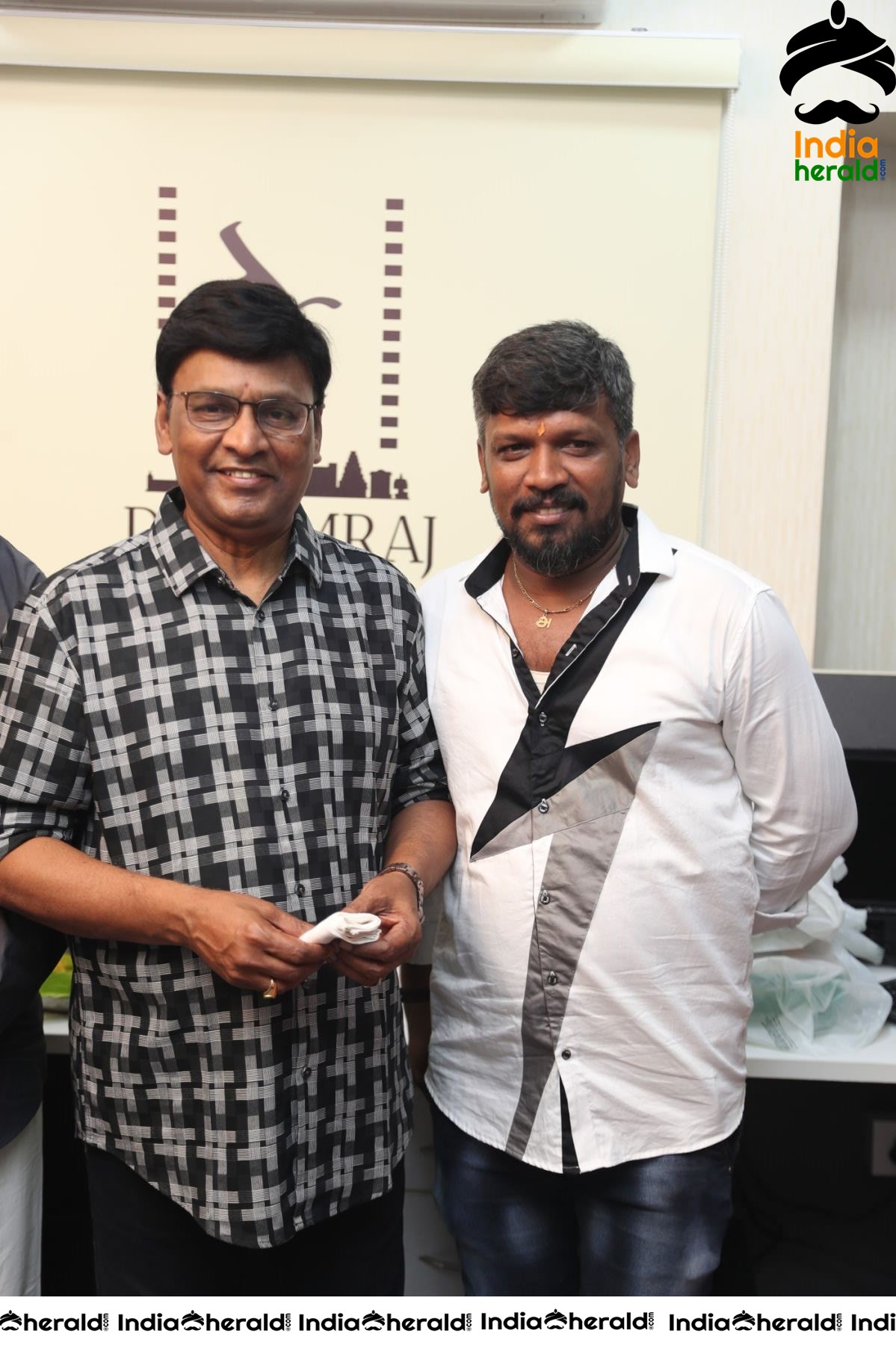 Actor Yogesh and other actors from IKK movie Set 4