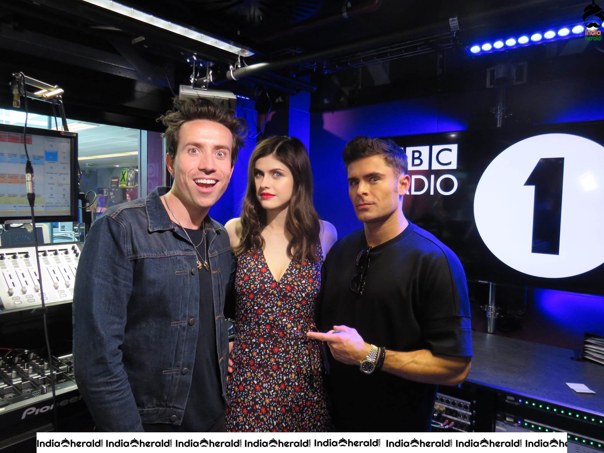 Actor Zac Efron Latest Photos Collection Set 2