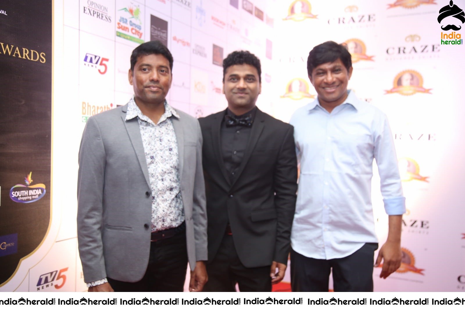 Actors At Dada Saheb Phalke Award 2019 photos Set 3