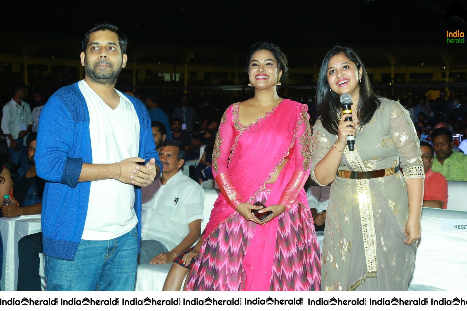 Actors enter the Grand event of Sarileru Neekevvaru Set 4