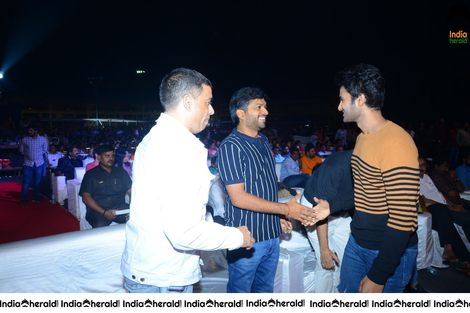 Actors enter the Grand event of Sarileru Neekevvaru Set 4