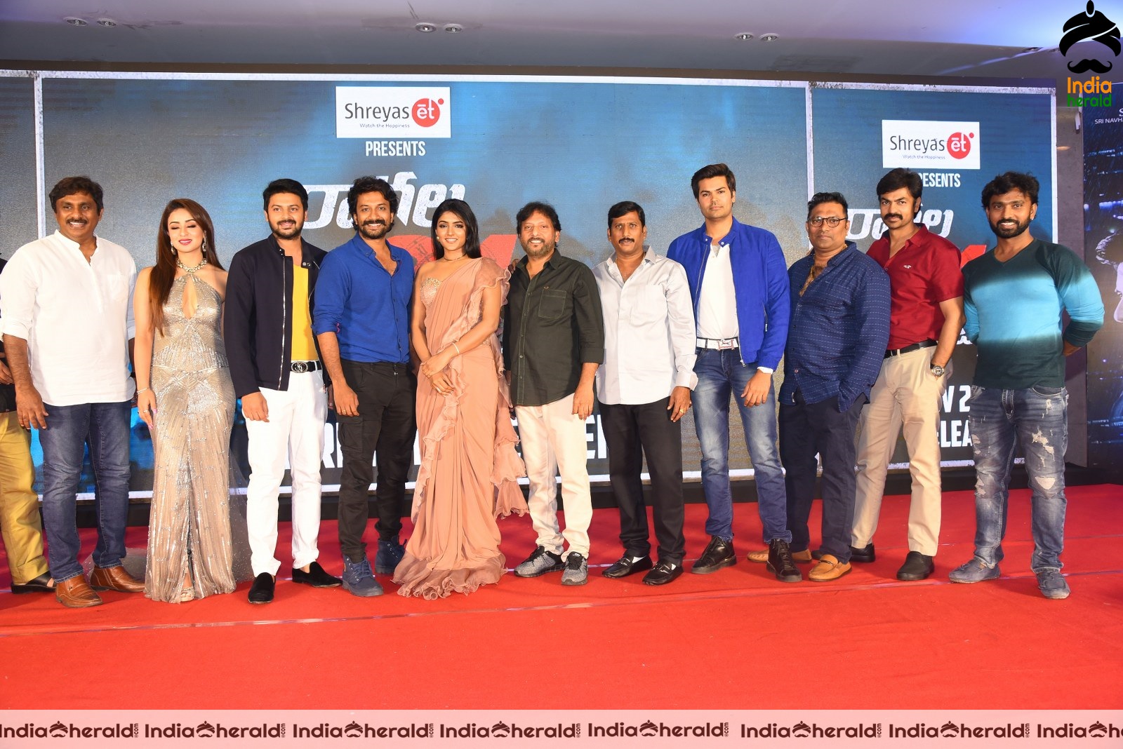 Actors Group Photos taken at Ragala 24 Gantallo Event Set 2