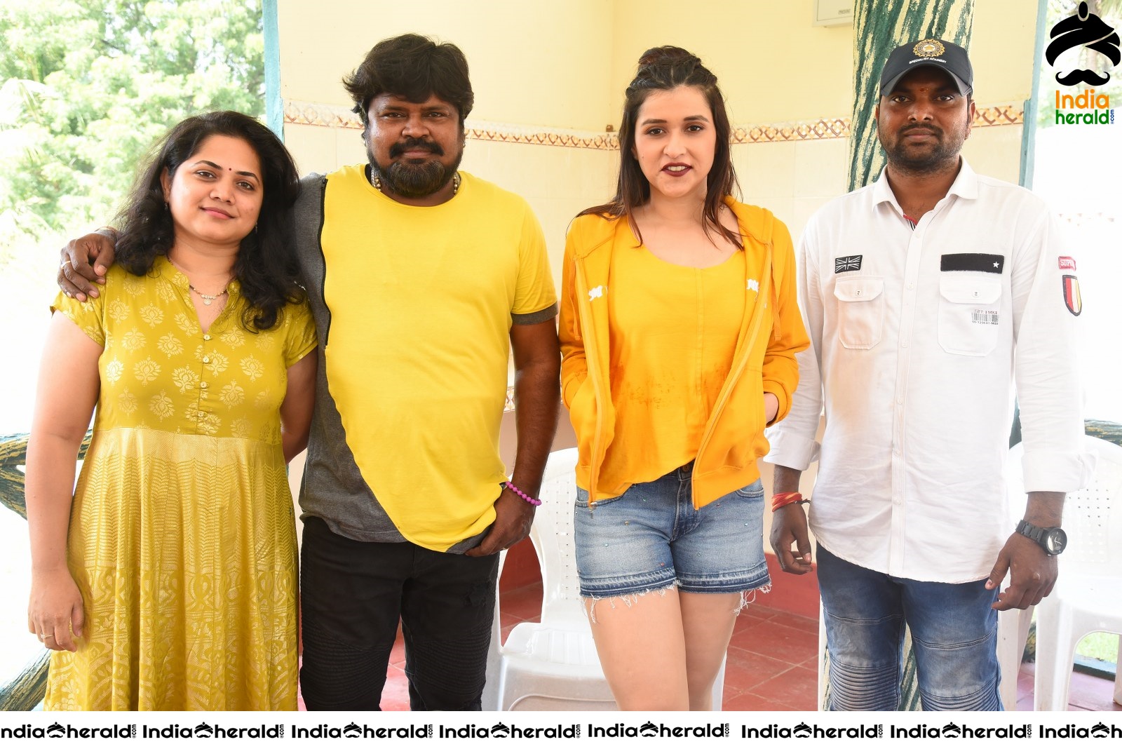 Actors of Hi 5 Movie with Mannara Chopra Set 2