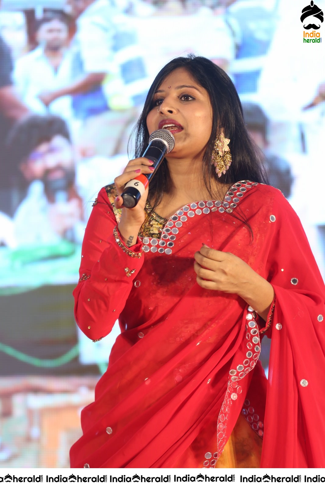Actors Speak about their Experiences working at Ullala Ullala Set 1