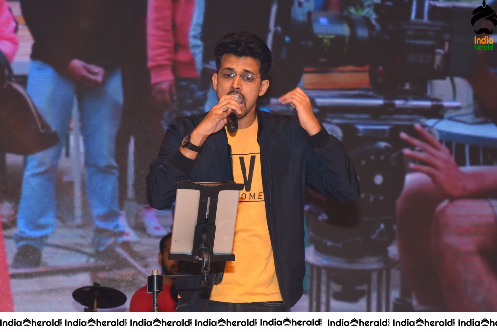 Actors Speech at CC Movie Event Set 1