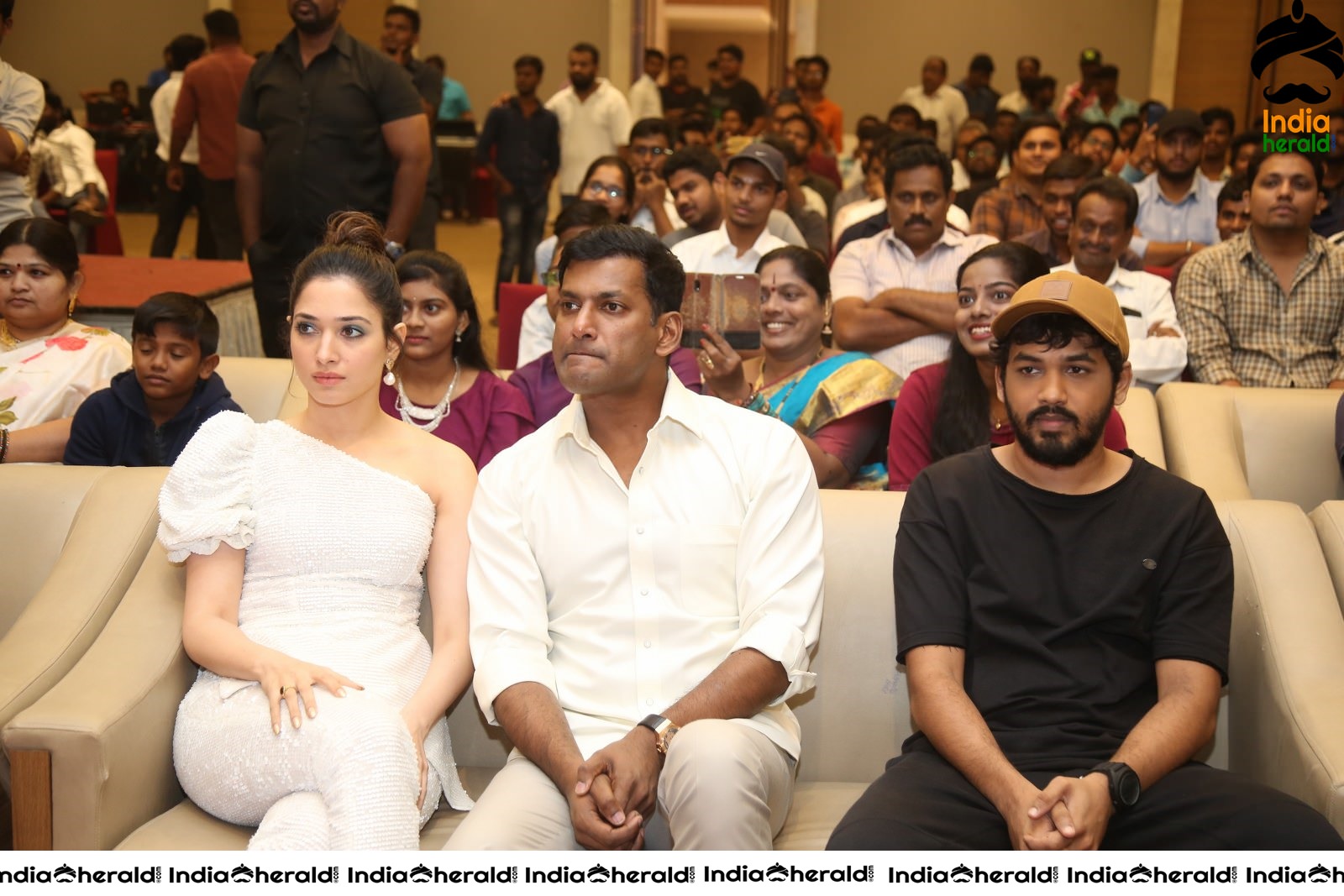 Actors Vishal and Tamannaah Alluring in White Set 2