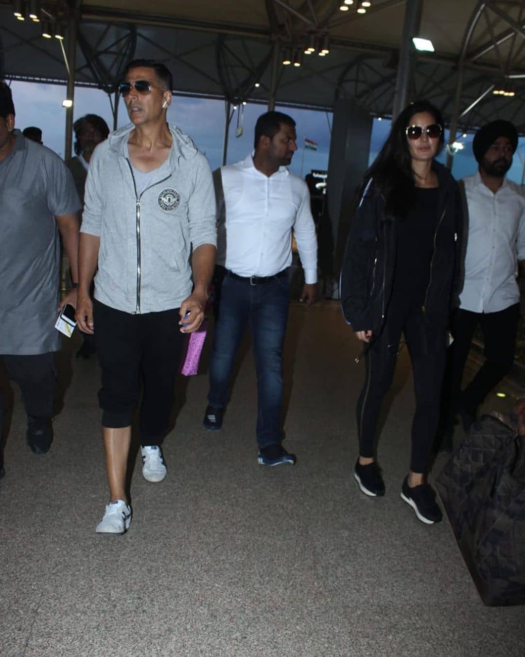 Akshay Kumar And Katrina Spotted Together In Mumbai Airport