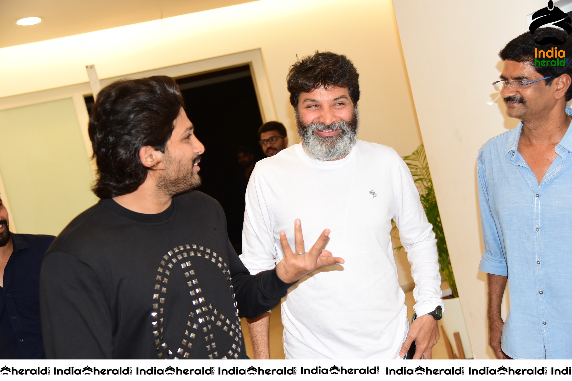 Allu Arjun and Producer Allu Aravind Hosted a Grand Success Party