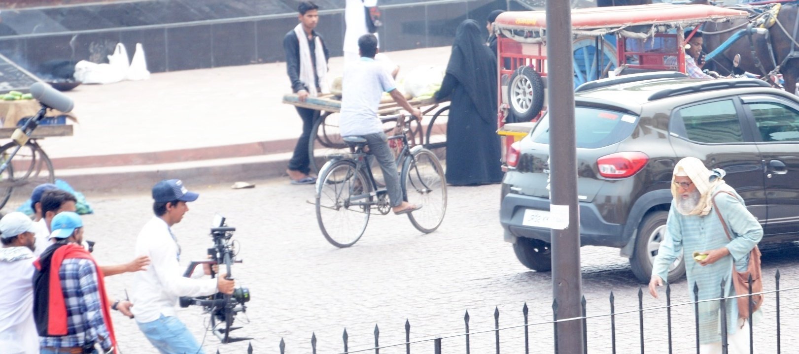 Amitabh Bachchan During Shooting Of Gulabo Sitabo