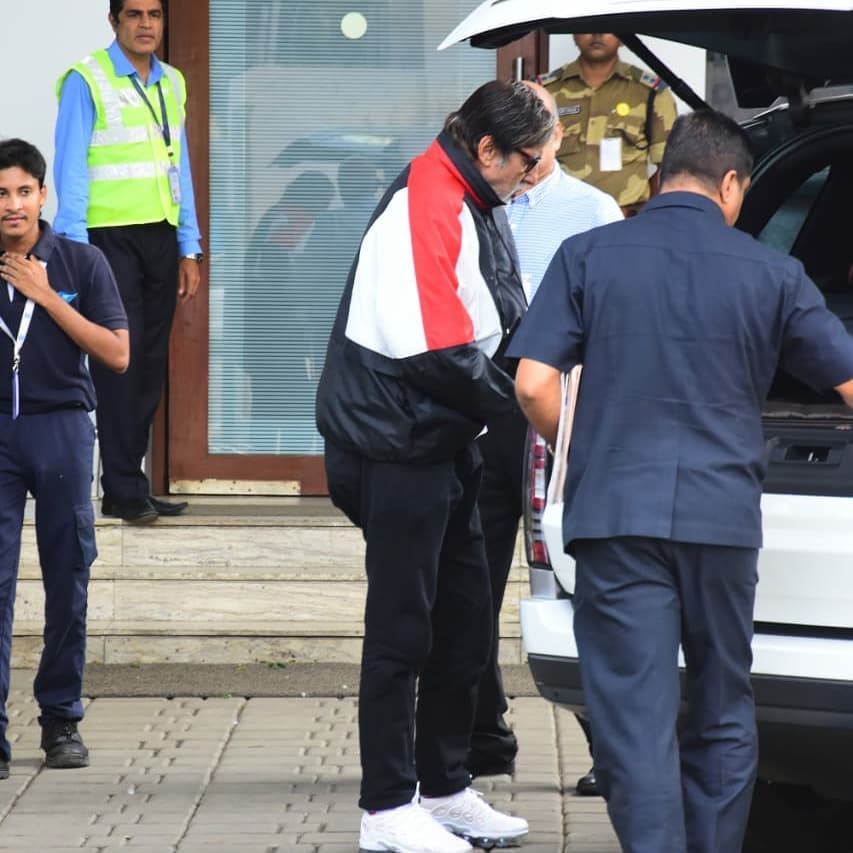 Amitabh Bachchan Pulls Off A Track Suit In Style