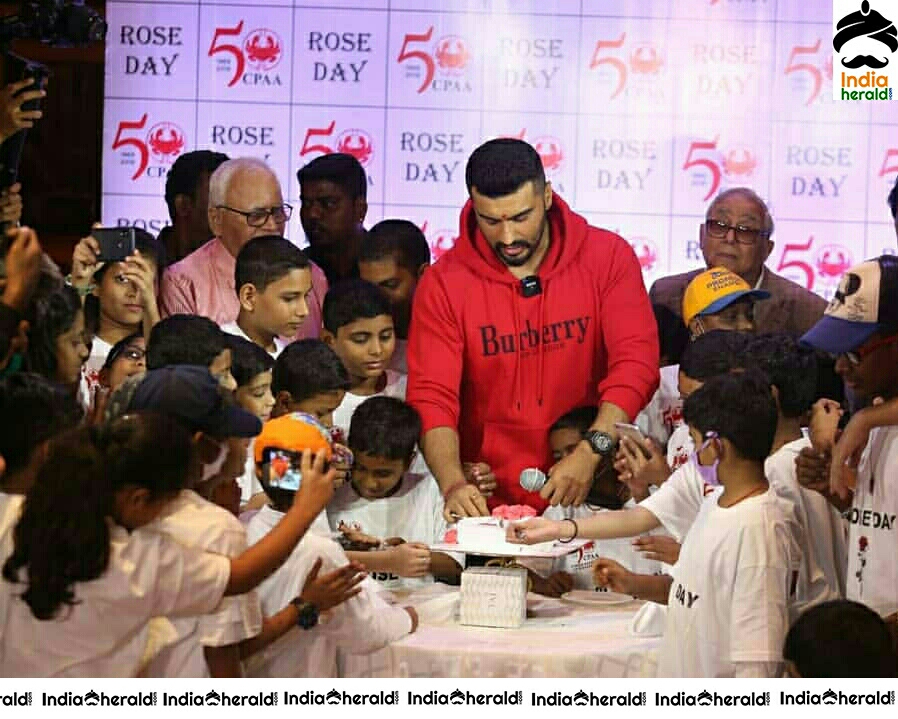 Arjun Kapoor Celebrates World Rose Day With Cancer Patients