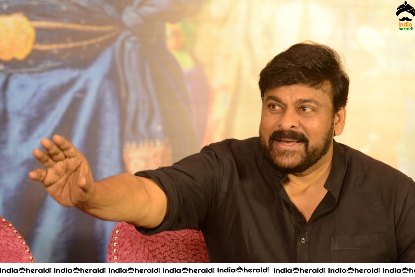 Chiranjeevi looking Dashing at Sye Raa Success Meet Set 1