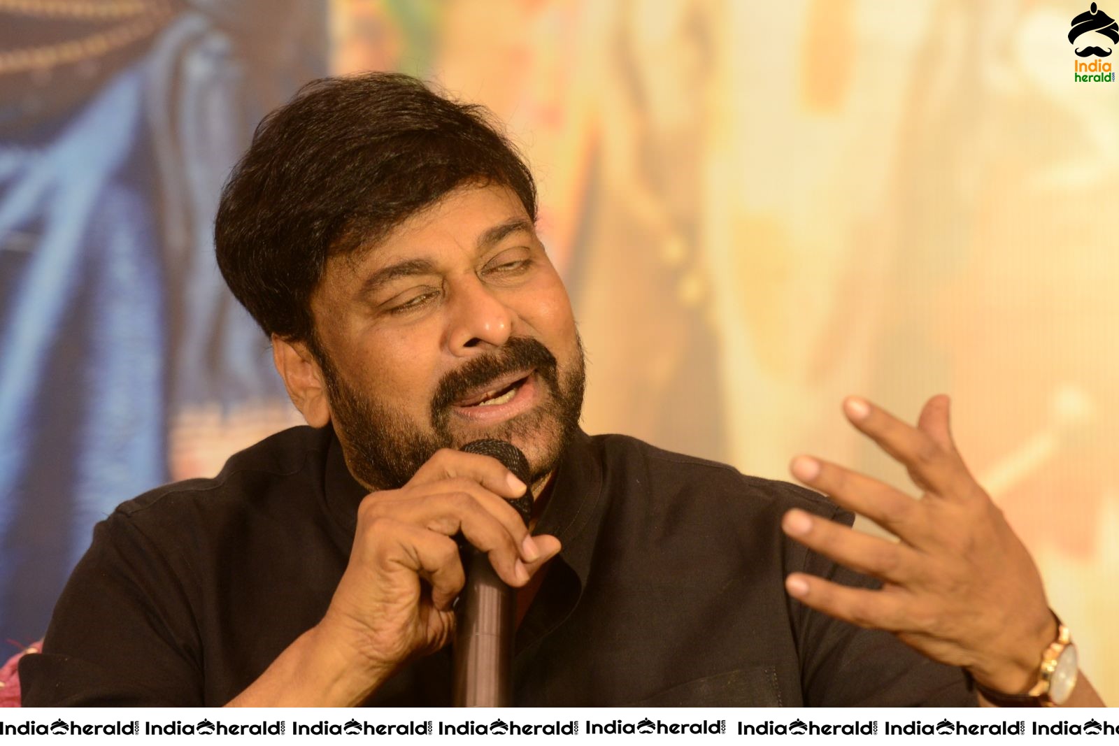 Chiranjeevi looking Dashing at Sye Raa Success Meet Set 1