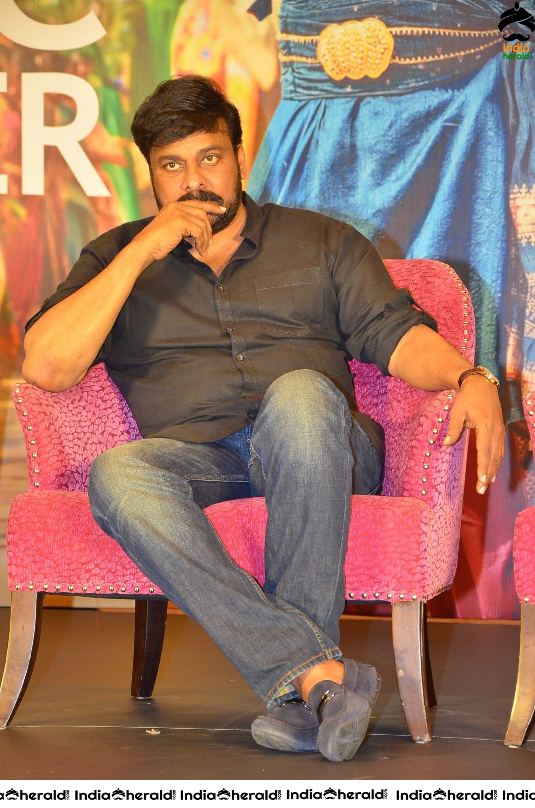 Chiranjeevi looking Dashing at Sye Raa Success Meet Set 3