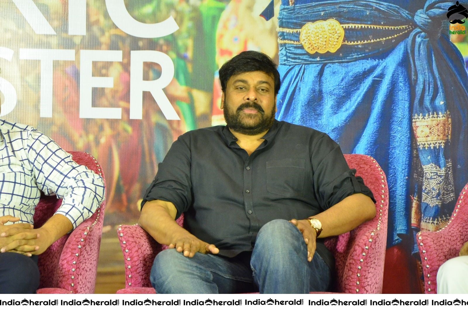 Chiranjeevi looking Dashing at Sye Raa Success Meet Set 4