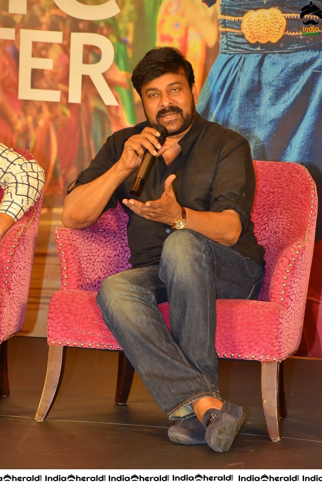 Chiranjeevi looking Dashing at Sye Raa Success Meet Set 4