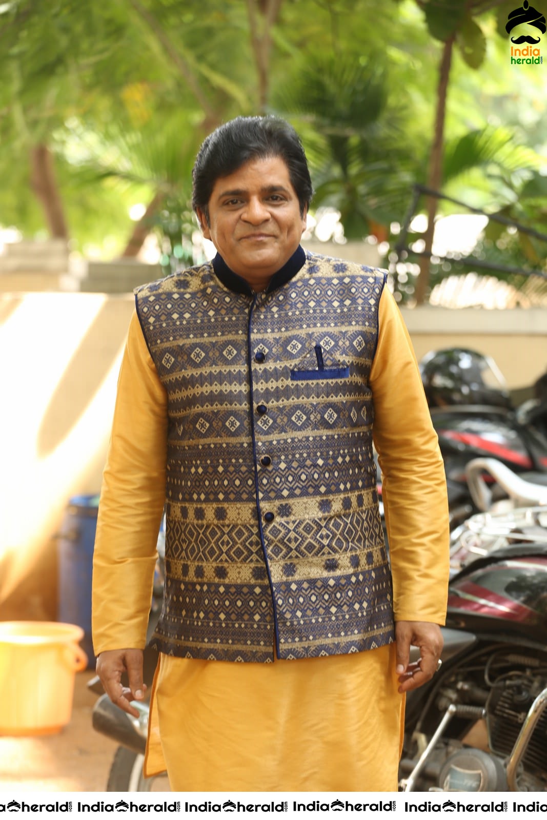 Comedian Ali Interview Stills Set 1