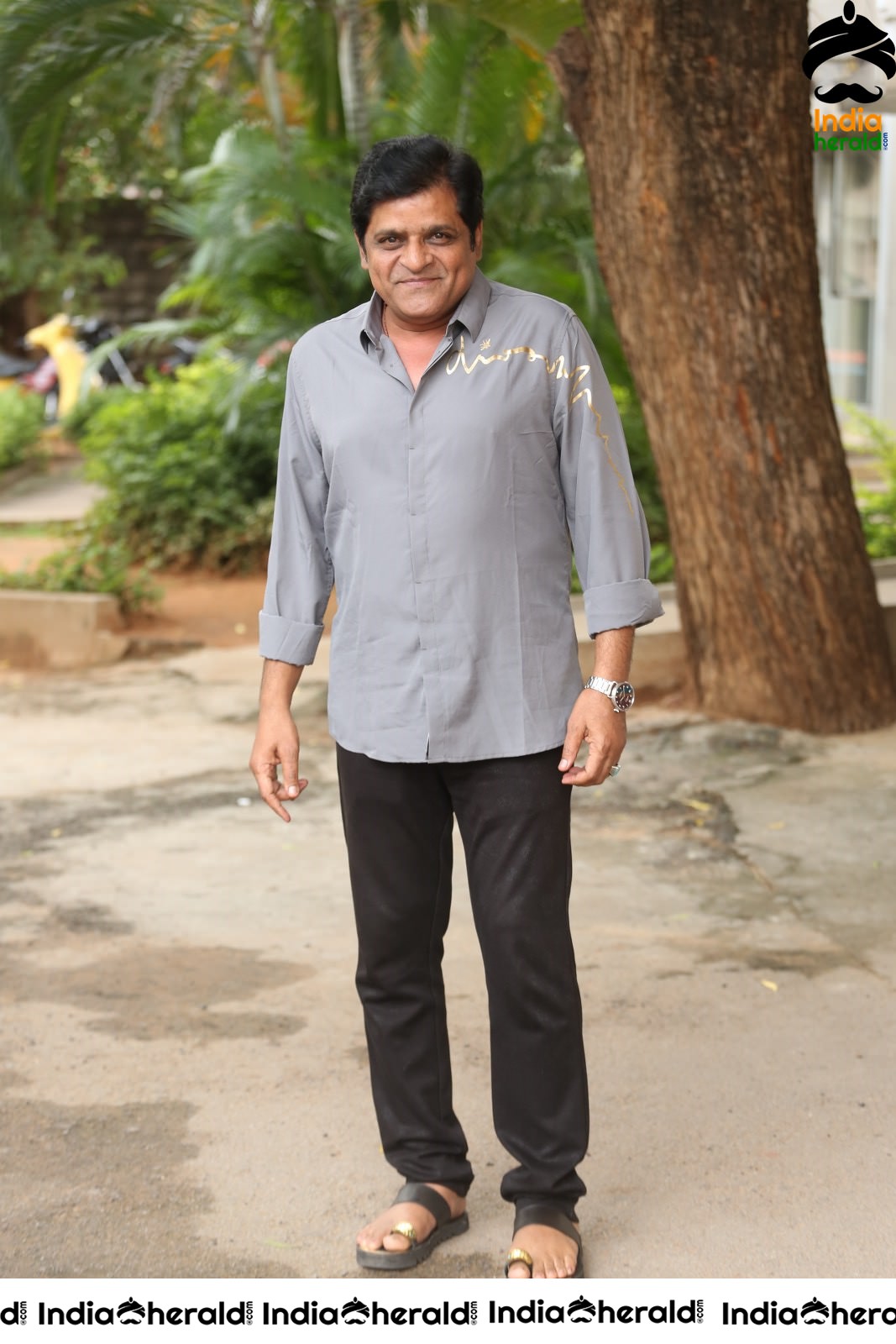 Comedy Actor Ali Looking Smart in these Clicks Set 1