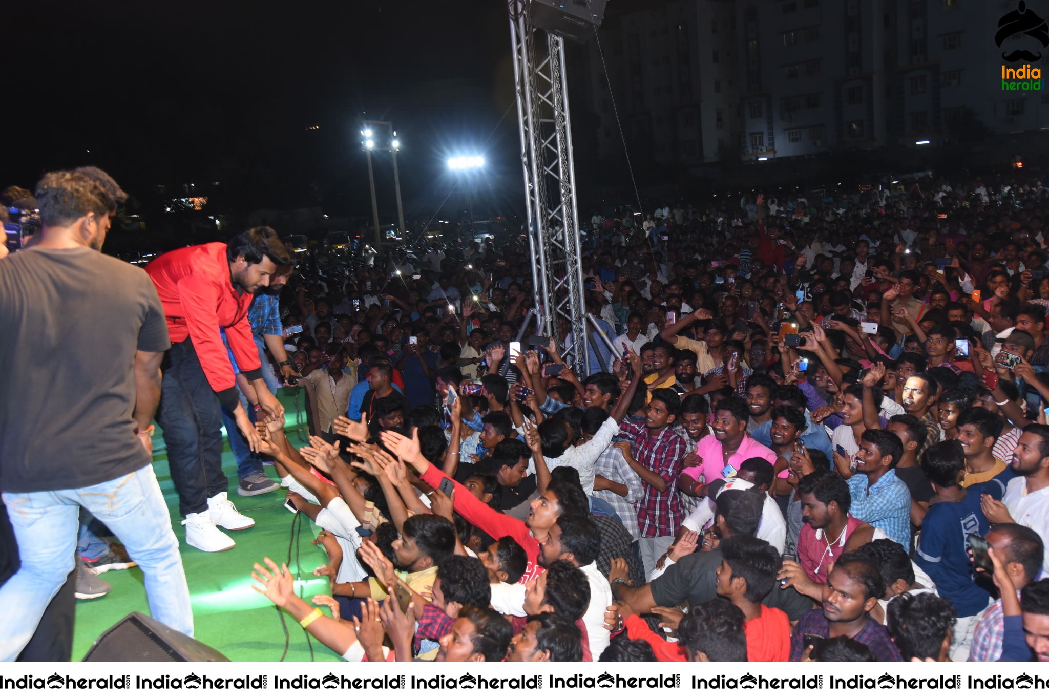 Crowd Mobbed Actor Sundeep Kishan for Taking Selfies Set 1