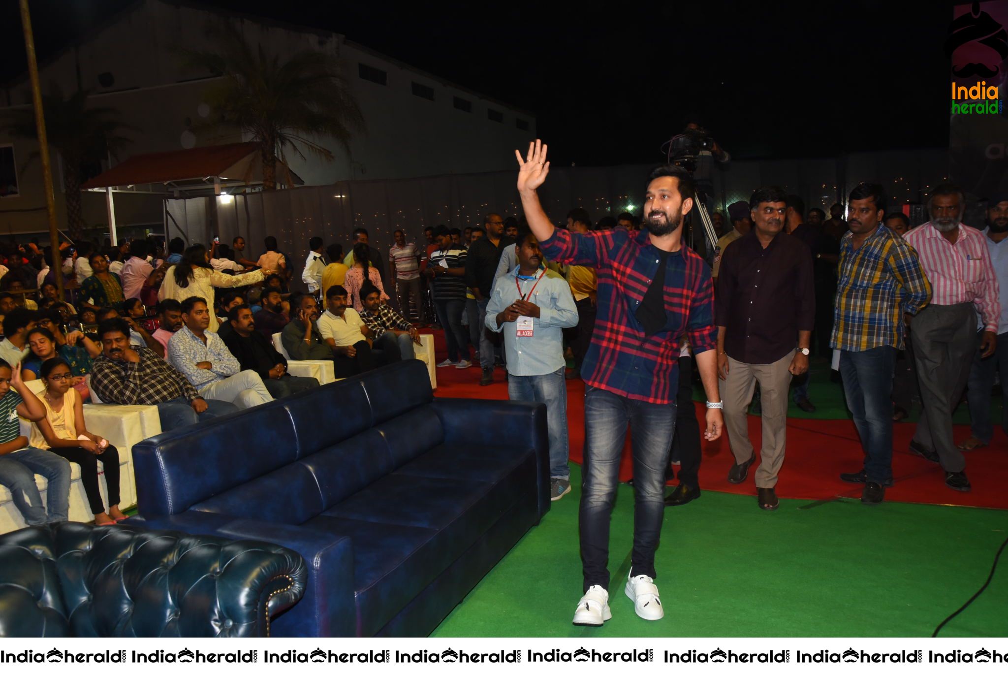 Director Bobby looking smart in these Stills Set 1