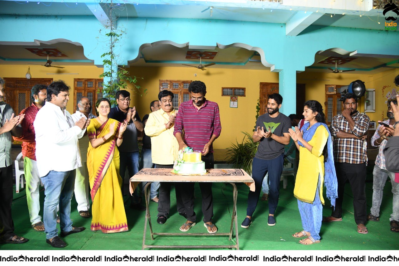 Director Shekar kammmula birthday celebrations on the location of Love story