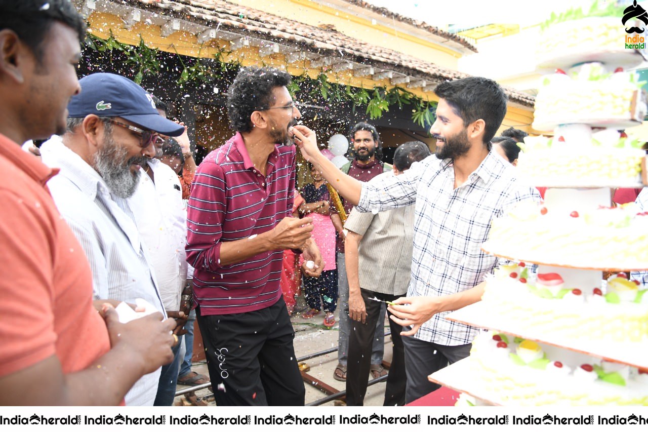 Director Shekar kammmula birthday celebrations on the location of Love story