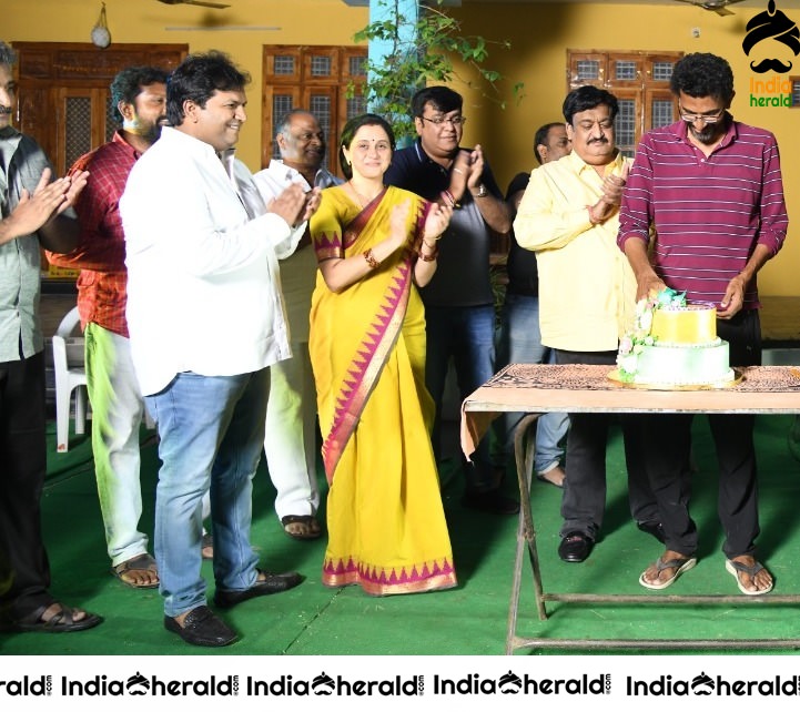 Director Shekar kammmula birthday celebrations on the location of Love story